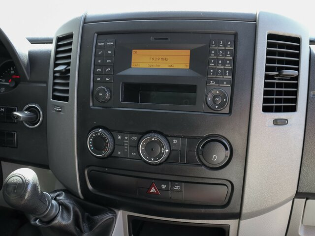 MERCEDES-BENZ Sprinter 316CDI Pritsche,Allrad,Klima... - Bestelwagen open laadbak: afbeelding 3 MERCEDES-BENZ Sprinter 316CDI Pritsche,Allrad,Klima... - Bestelwagen open laadbak: afbeelding 3