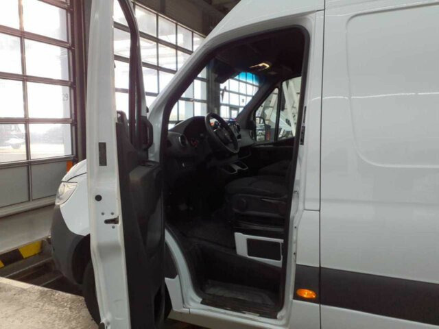 MERCEDES-BENZ Sprinter 317 CDI,3665mm,Automatik,Kamera... - Gesloten bestelwagen: afbeelding 2 MERCEDES-BENZ Sprinter 317 CDI,3665mm,Automatik,Kamera... - Gesloten bestelwagen: afbeelding 2