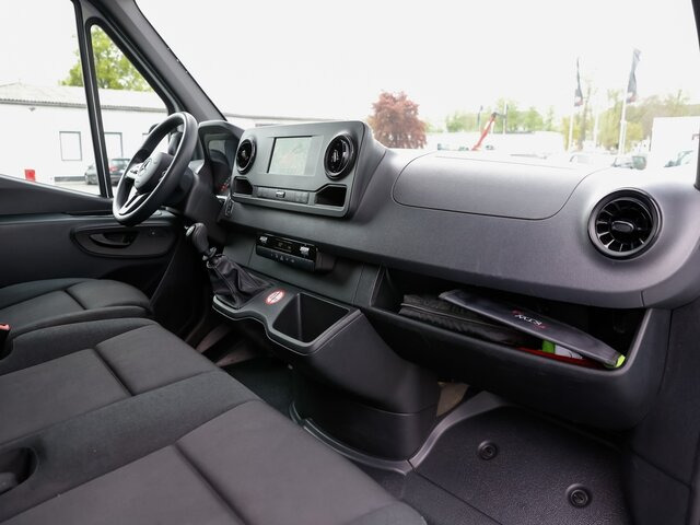 MERCEDES-BENZ Sprinter 317 CDI Kasten,L2H2,MBUX,Kamera - Gesloten bestelwagen: afbeelding 4 MERCEDES-BENZ Sprinter 317 CDI Kasten,L2H2,MBUX,Kamera - Gesloten bestelwagen: afbeelding 4