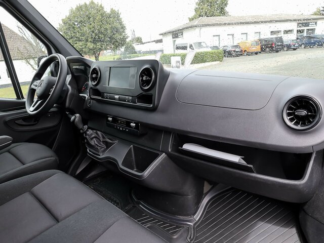 MERCEDES-BENZ Sprinter 317 CDI Kasten,L2H2,MBUX,Kamera - Gesloten bestelwagen: afbeelding 4 MERCEDES-BENZ Sprinter 317 CDI Kasten,L2H2,MBUX,Kamera - Gesloten bestelwagen: afbeelding 4