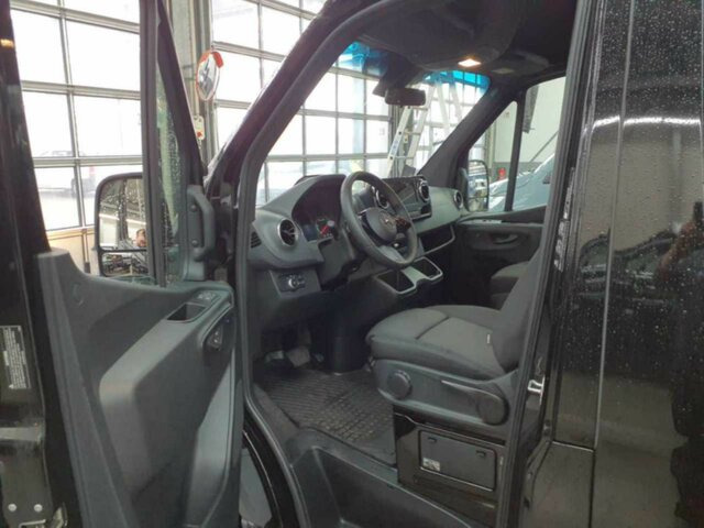 MERCEDES-BENZ Sprinter 317 CDI Maxi Kombi Tourer,9Sitze,9GTr.... - Minibus, Personenvervoer: afbeelding 2 MERCEDES-BENZ Sprinter 317 CDI Maxi Kombi Tourer,9Sitze,9GTr.... - Minibus, Personenvervoer: afbeelding 2
