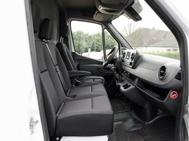 MERCEDES-BENZ Sprinter317CDI Maxi Koffer,LBW,Klima,Kamera - Bestelwagen gesloten laadbak: afbeelding 2 MERCEDES-BENZ Sprinter317CDI Maxi Koffer,LBW,Klima,Kamera - Bestelwagen gesloten laadbak: afbeelding 2