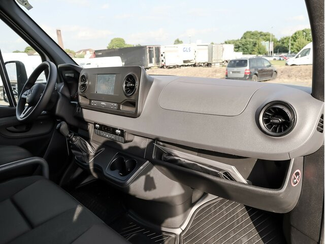 MERCEDES-BENZ Sprinter317CDI Maxi Koffer,LBW,Klima,Kamera - Bestelwagen gesloten laadbak: afbeelding 4 MERCEDES-BENZ Sprinter317CDI Maxi Koffer,LBW,Klima,Kamera - Bestelwagen gesloten laadbak: afbeelding 4