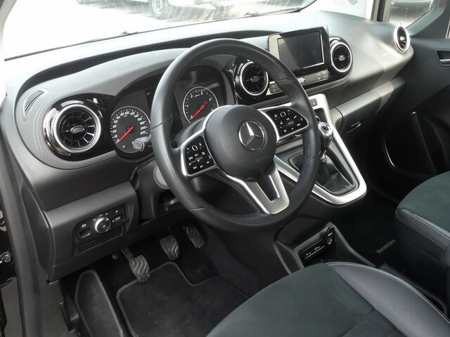 MERCEDES-BENZ T 180 d,Power Plus,LED,MBUX,Navi,Rückfahrkamera - Personenvervoer: afbeelding 4 MERCEDES-BENZ T 180 d,Power Plus,LED,MBUX,Navi,Rückfahrkamera - Personenvervoer: afbeelding 4