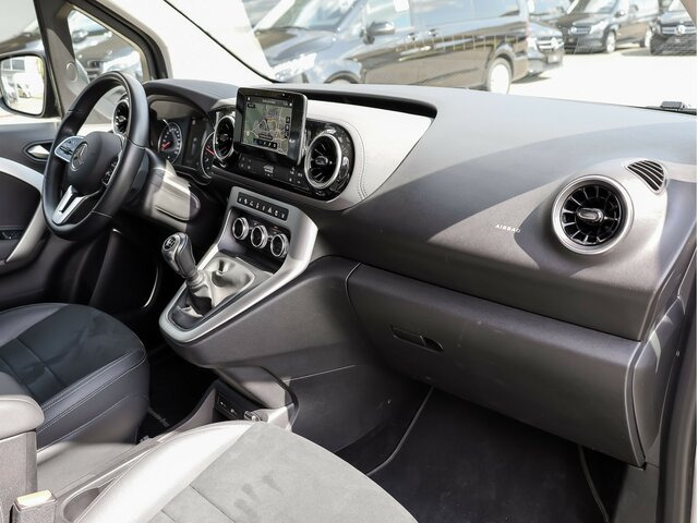 MERCEDES-BENZ T 180 d,Progressive,LED.AHK,MBUX,Navi,Kamera... - Personenvervoer: afbeelding 4 MERCEDES-BENZ T 180 d,Progressive,LED.AHK,MBUX,Navi,Kamera... - Personenvervoer: afbeelding 4