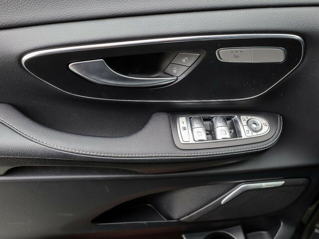 Personenvervoer MERCEDES-BENZ V 300 Avantgarde Extralang,2xSchiebetür el.,AHK...: afbeelding 10 Personenvervoer MERCEDES-BENZ V 300 Avantgarde Extralang,2xSchiebetür el.,AHK...: afbeelding 10