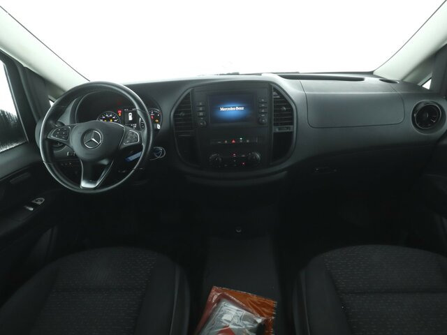 MERCEDES-BENZ Vito 114 TourerPro,Allrad,Automatik,Standheizung... - Personenvervoer: afbeelding 2 MERCEDES-BENZ Vito 114 TourerPro,Allrad,Automatik,Standheizung... - Personenvervoer: afbeelding 2