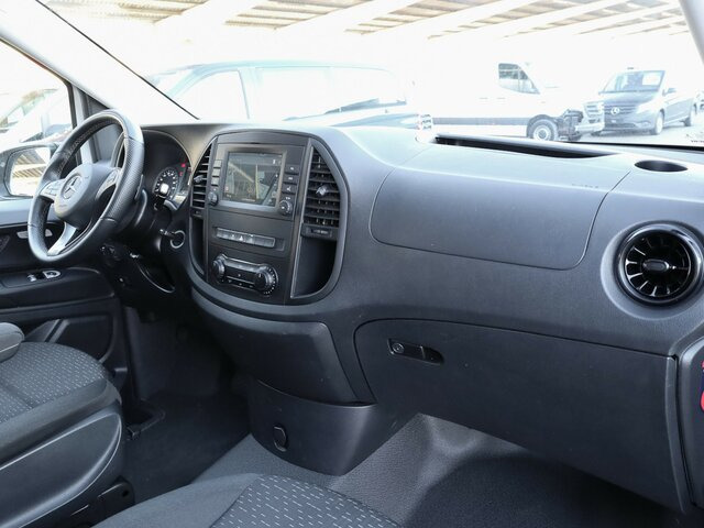 MERCEDES-BENZ Vito 114 TourerPro,Extralang,8Sitzer,Automatik... - Personenvervoer: afbeelding 4 MERCEDES-BENZ Vito 114 TourerPro,Extralang,8Sitzer,Automatik... - Personenvervoer: afbeelding 4