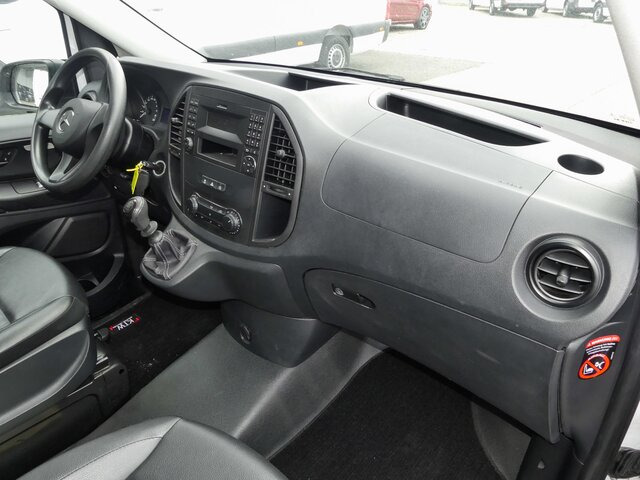 MERCEDES-BENZ Vito 114 TourerPro,Extralang,AMF Rollstuhlrampe - Minibus, Personenvervoer: afbeelding 4 MERCEDES-BENZ Vito 114 TourerPro,Extralang,AMF Rollstuhlrampe - Minibus, Personenvervoer: afbeelding 4