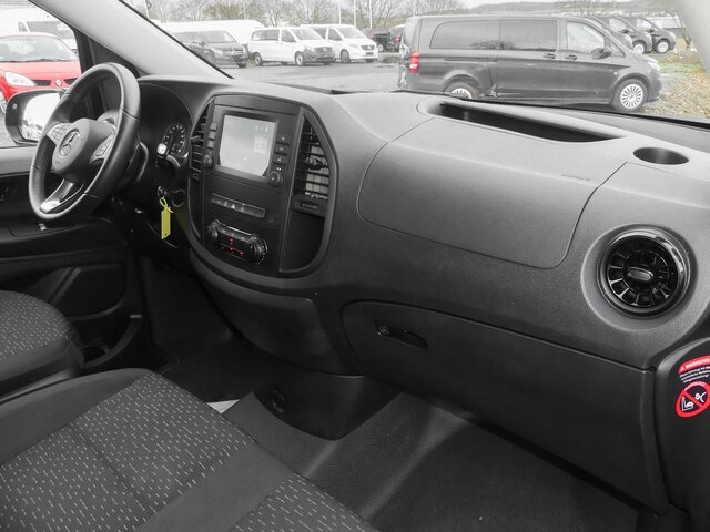 MERCEDES-BENZ Vito 116CDI lang,TourerPro,2Klima,9Sitze,Kamera - Minibus, Personenvervoer: afbeelding 4 MERCEDES-BENZ Vito 116CDI lang,TourerPro,2Klima,9Sitze,Kamera - Minibus, Personenvervoer: afbeelding 4