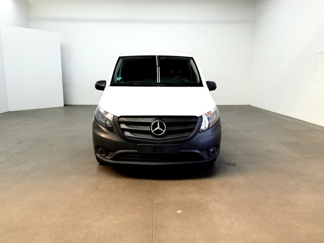 Kleine bestelwagen MERCEDES-BENZ Vito114CDI KA lang ,Klima,Sortimo Regalsystem...: afbeelding 9 Kleine bestelwagen MERCEDES-BENZ Vito114CDI KA lang ,Klima,Sortimo Regalsystem...: afbeelding 9