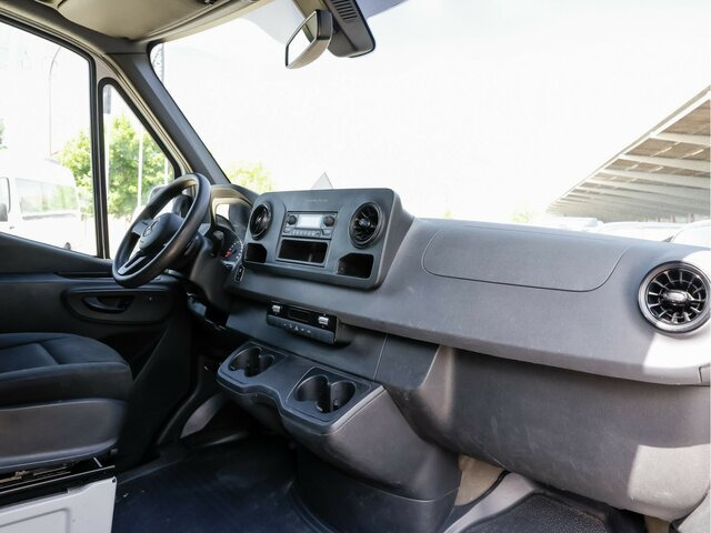 MERCEDES-BENZ eSprinter 312 Kasten FWD,3.924mm Radstand - Gesloten bestelwagen, Elektrische bedrijfswagen: afbeelding 4 MERCEDES-BENZ eSprinter 312 Kasten FWD,3.924mm Radstand - Gesloten bestelwagen, Elektrische bedrijfswagen: afbeelding 4