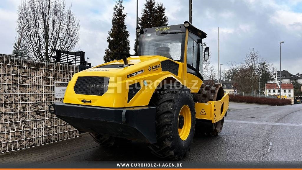 Bomag Stachelwalze BW 213 PDH-5, Schnellgang, Walzenzug - Schapenpootwals/ Grondverdichter: afbeelding 2 Bomag Stachelwalze BW 213 PDH-5, Schnellgang, Walzenzug - Schapenpootwals/ Grondverdichter: afbeelding 2
