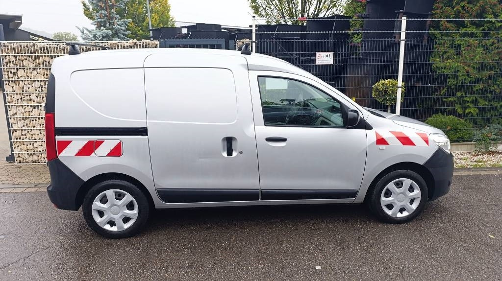 Dacia Dokker Transporter, Kastenwagen, Werkstattschränke - Kleine bestelwagen: afbeelding 5 Dacia Dokker Transporter, Kastenwagen, Werkstattschränke - Kleine bestelwagen: afbeelding 5