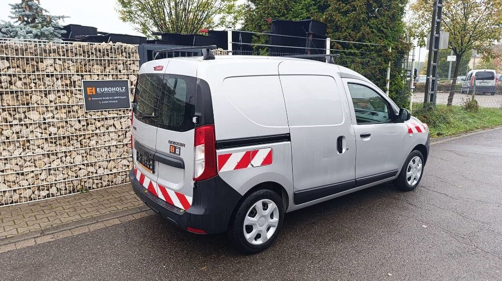 Dacia Dokker Transporter, Kastenwagen, Werkstattschränke - Kleine bestelwagen: afbeelding 3 Dacia Dokker Transporter, Kastenwagen, Werkstattschränke - Kleine bestelwagen: afbeelding 3