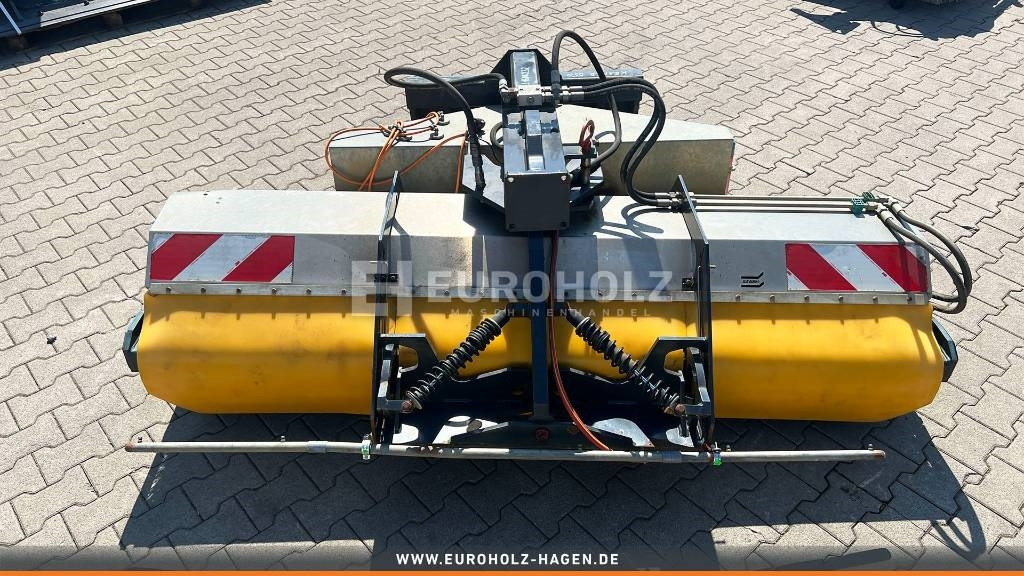 Kehrmaschine passend Kramer 420 950 2300 mm gebr  - Veeg: afbeelding 1 Kehrmaschine passend Kramer 420 950 2300 mm gebr  - Veeg: afbeelding 1