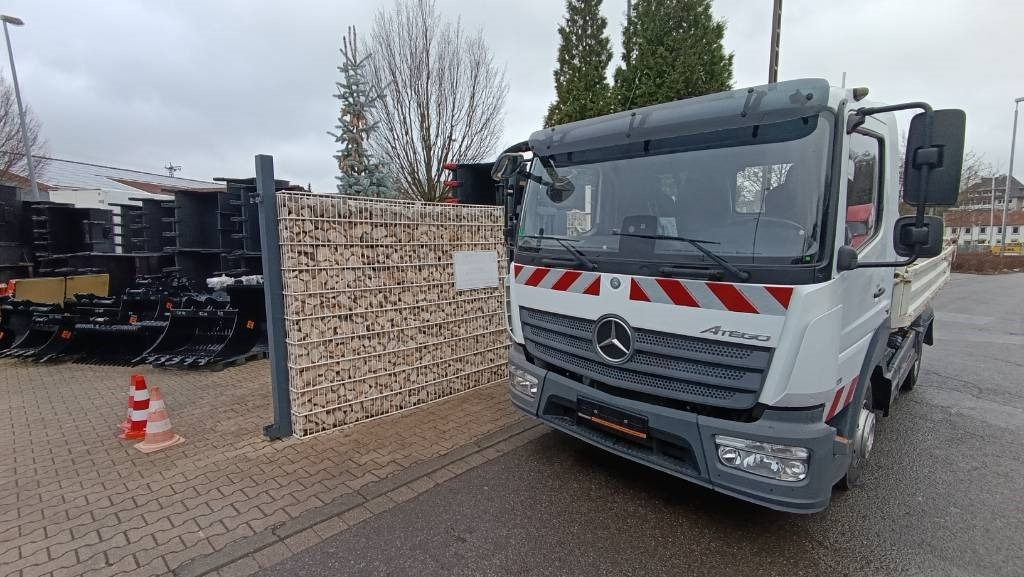 Mercedes-Benz Atego 821, Meiller, 3-Seiten-Kipper, Automatik - Kipper vrachtwagen: afbeelding 2 Mercedes-Benz Atego 821, Meiller, 3-Seiten-Kipper, Automatik - Kipper vrachtwagen: afbeelding 2