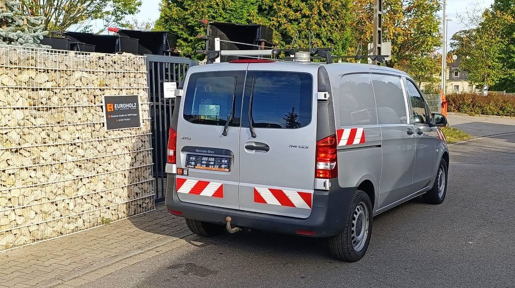 Mercedes-Benz Vito 114 CDI Allrad-Werkstattschränke-Standheizung - Bestelwagen gesloten laadbak: afbeelding 4 Mercedes-Benz Vito 114 CDI Allrad-Werkstattschränke-Standheizung - Bestelwagen gesloten laadbak: afbeelding 4
