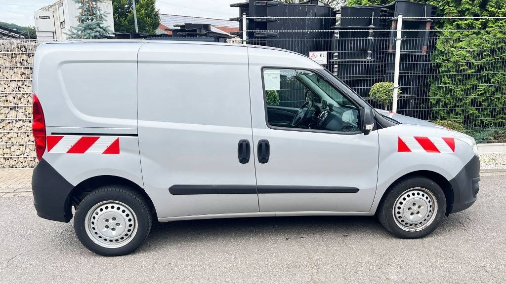 Opel Combo, 1.3 CDTi, Kastenwagen, Klima, PDC - Bestelwagen gesloten laadbak: afbeelding 2 Opel Combo, 1.3 CDTi, Kastenwagen, Klima, PDC - Bestelwagen gesloten laadbak: afbeelding 2