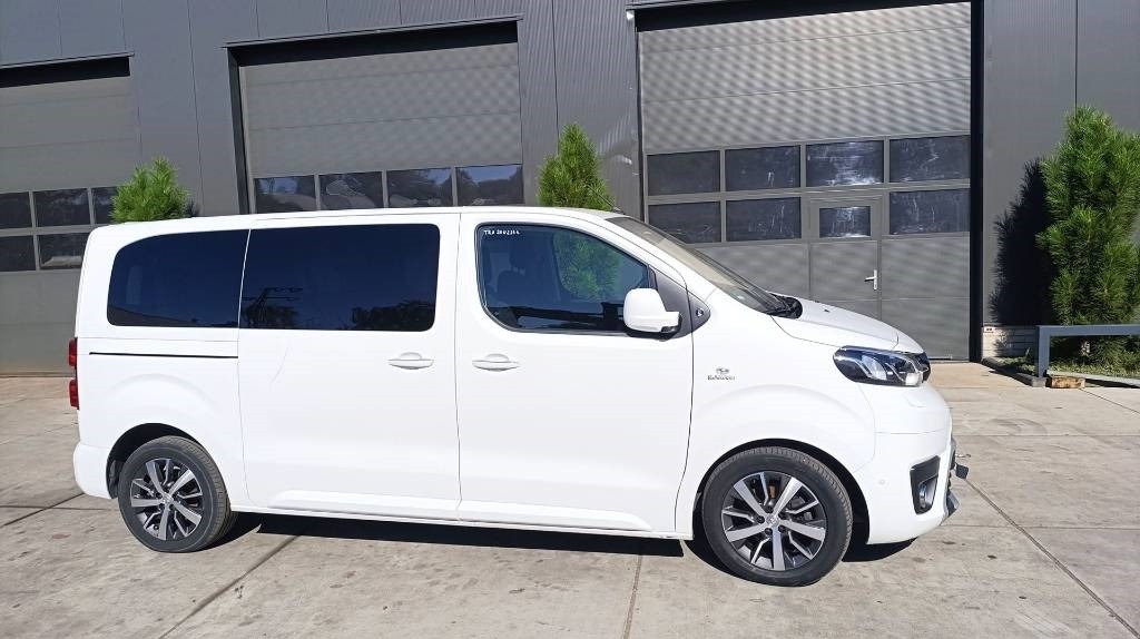 Toyota Proace 2.0 Van, Kleinbus, 7-Sitzer, Turboschaden - Gesloten bestelwagen: afbeelding 3 Toyota Proace 2.0 Van, Kleinbus, 7-Sitzer, Turboschaden - Gesloten bestelwagen: afbeelding 3