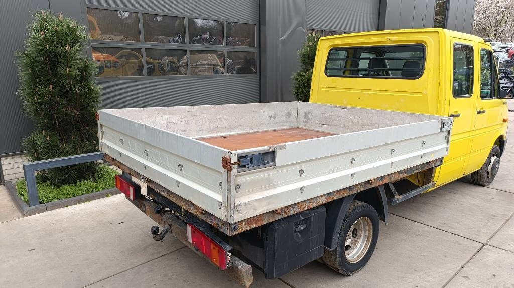 Volkswagen LT 46 Pritschenwagen, Doka, 7 Sitze, Motorschaden - Bestelwagen open laadbak, Bestelwagen met dubbele cabine: afbeelding 4 Volkswagen LT 46 Pritschenwagen, Doka, 7 Sitze, Motorschaden - Bestelwagen open laadbak, Bestelwagen met dubbele cabine: afbeelding 4