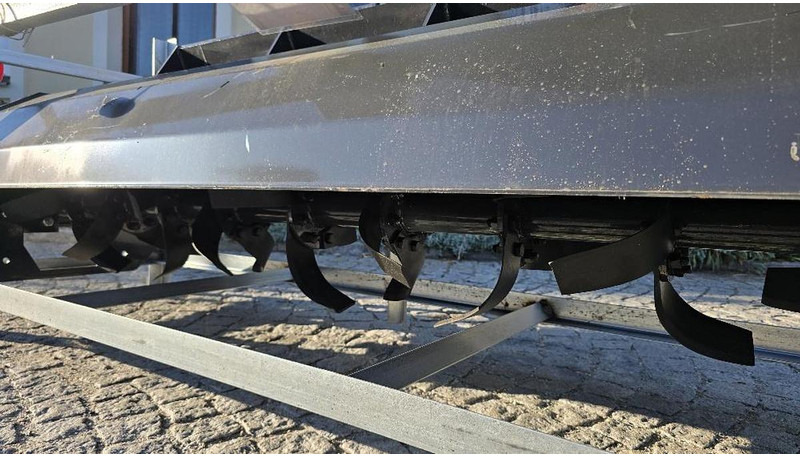 Wolverine Anbaufräse mit Bobcat 115cm Aufnahme TL-12-73 W - Aanbouwdeel: afbeelding 2 Wolverine Anbaufräse mit Bobcat 115cm Aufnahme TL-12-73 W - Aanbouwdeel: afbeelding 2