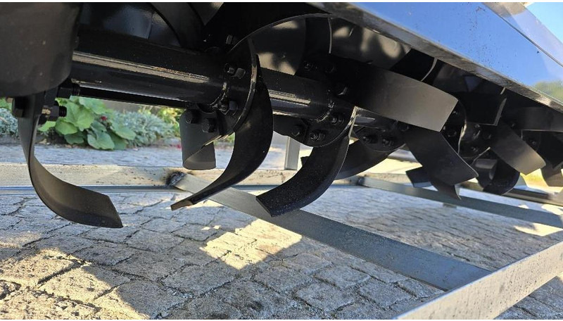 Wolverine Anbaufräse mit Bobcat 115cm Aufnahme TL-12-73 W - Aanbouwdeel: afbeelding 3 Wolverine Anbaufräse mit Bobcat 115cm Aufnahme TL-12-73 W - Aanbouwdeel: afbeelding 3