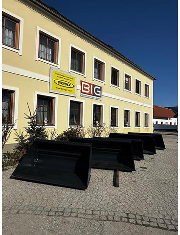 Nieuw Bak Big Volumenschaufel 200 cm mit JCB 520-50 Aufnahme: afbeelding 1