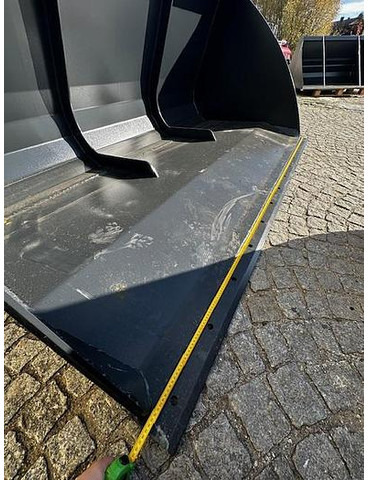 Big Volumenschaufel 250 cm mit Atlas Aufnahme - Bak: afbeelding 2 Big Volumenschaufel 250 cm mit Atlas Aufnahme - Bak: afbeelding 2