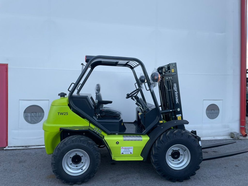 Agrimac TW25 - Ruw terrein heftruck: afbeelding 1 Agrimac TW25 - Ruw terrein heftruck: afbeelding 1
