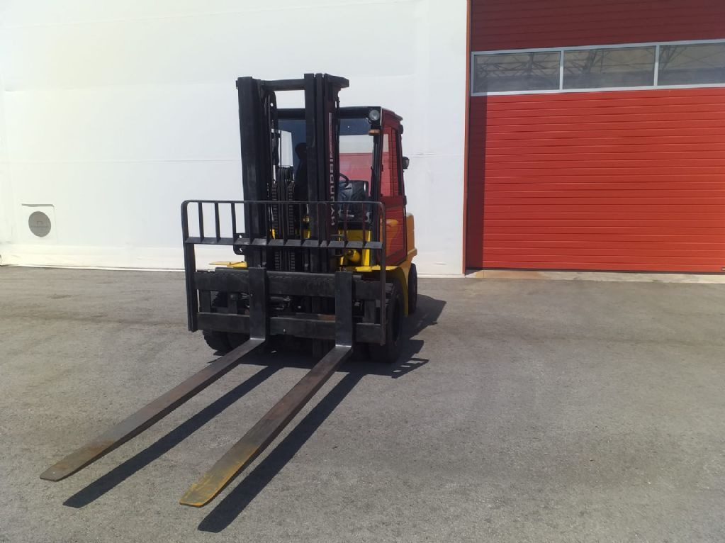 Hyundai 45DS-7E - Diesel heftruck: afbeelding 3 Hyundai 45DS-7E - Diesel heftruck: afbeelding 3