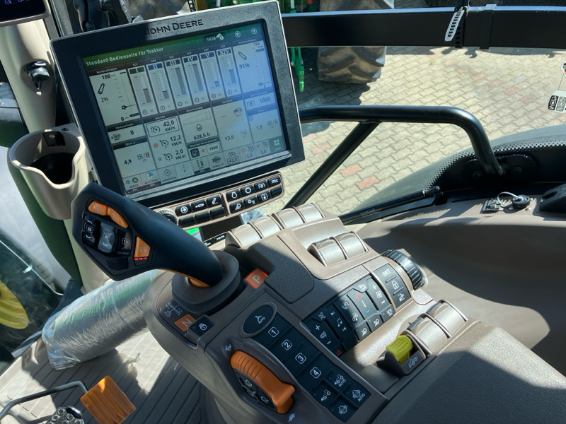 John Deere 6R250 mit FKH/ CommandPro/ Garantie bis 02.2027 - Tractor: afbeelding 4 John Deere 6R250 mit FKH/ CommandPro/ Garantie bis 02.2027 - Tractor: afbeelding 4