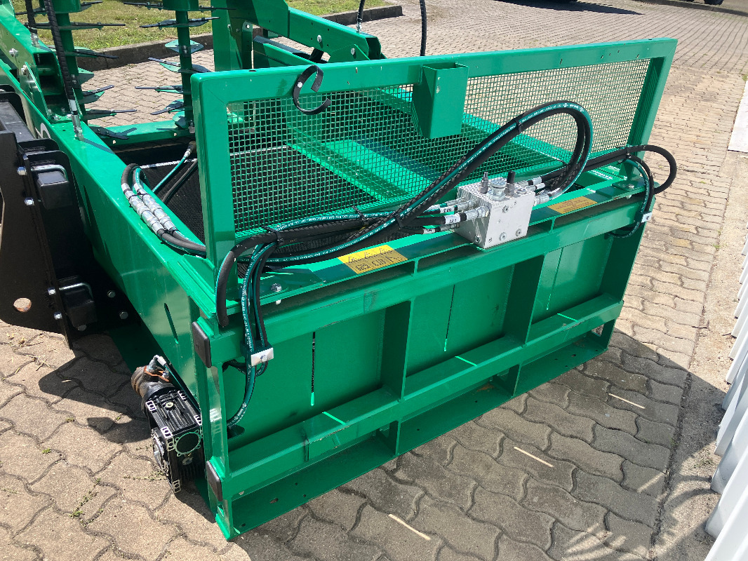 Spread-a-Bale Midi 2VR - 100 - Veeteelt materiaal: afbeelding 3 Spread-a-Bale Midi 2VR - 100 - Veeteelt materiaal: afbeelding 3