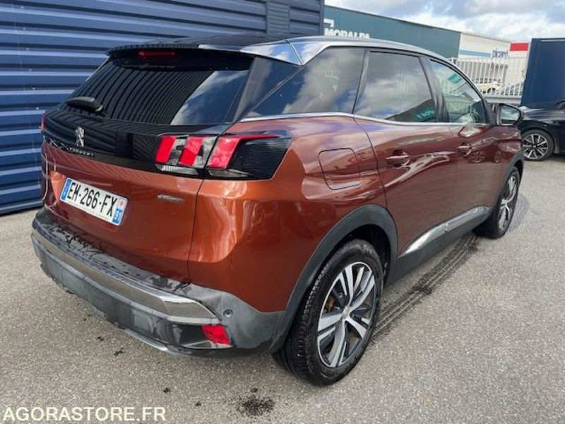 3008 GT-LINE 1.2 PT 130cv. 05/2017. 117900 KM - SUV: afbeelding 3 3008 GT-LINE 1.2 PT 130cv. 05/2017. 117900 KM - SUV: afbeelding 3