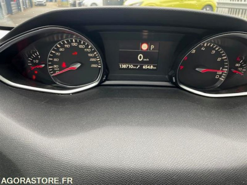 308 II SW ACTIVE BUSINESS PT 130cv EAT8 . 08/2018 . 141000 km - Personenwagen: afbeelding 5 308 II SW ACTIVE BUSINESS PT 130cv EAT8 . 08/2018 . 141000 km - Personenwagen: afbeelding 5