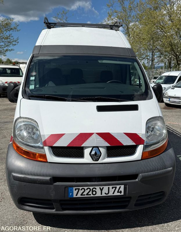 7226YJ74 - RENAULT TRAFIC - Gesloten bestelwagen: afbeelding 2 7226YJ74 - RENAULT TRAFIC - Gesloten bestelwagen: afbeelding 2