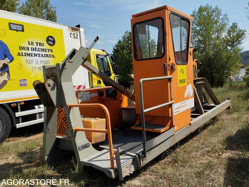 ACCIDENTÉ ROULEAU COMPACTEUR SUR BERCE PACKMAT PK311 _n° serie PK581 - Wals: afbeelding 4 ACCIDENTÉ ROULEAU COMPACTEUR SUR BERCE PACKMAT PK311 _n° serie PK581 - Wals: afbeelding 4