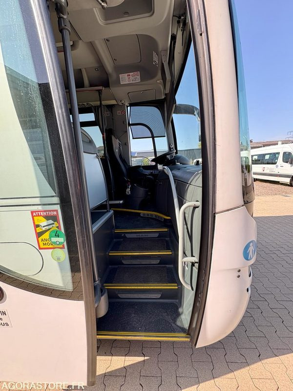 AUTOCAR - MAN Lions Regio - 318.000km - EURO6 - Parc 114 - 2015 - Schoolbus: afbeelding 5 AUTOCAR - MAN Lions Regio - 318.000km - EURO6 - Parc 114 - 2015 - Schoolbus: afbeelding 5