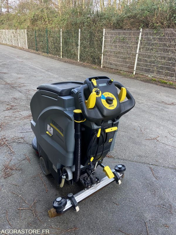 AUTOLAVEUSE AUTOTRACTEE KARCHER - 2019 - Schrobmachine: afbeelding 2 AUTOLAVEUSE AUTOTRACTEE KARCHER - 2019 - Schrobmachine: afbeelding 2