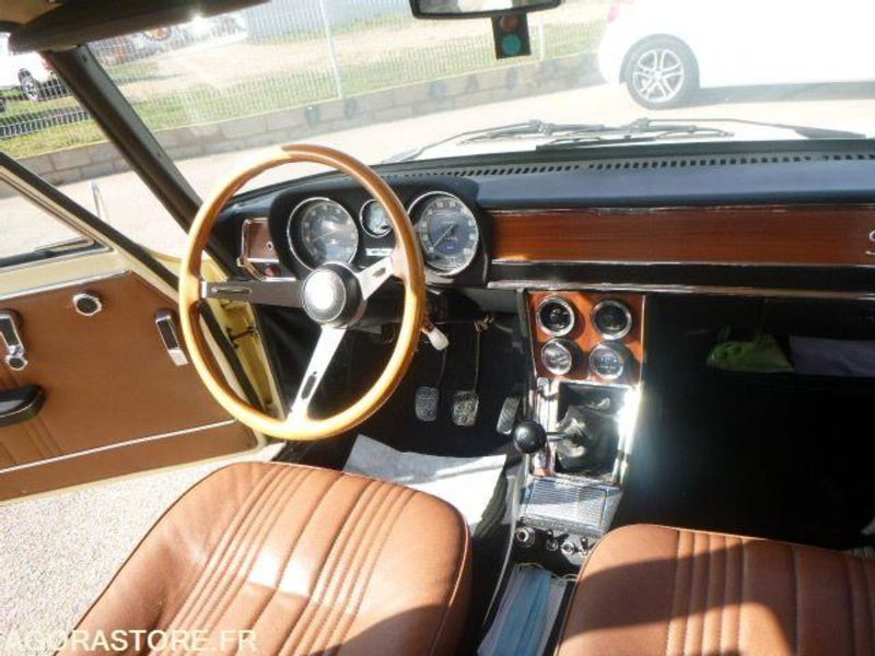 Alfa Romeo Giulia - 1976 - 92500km - COLLECTION - Livret d'origine - Personenwagen: afbeelding 5 Alfa Romeo Giulia - 1976 - 92500km - COLLECTION - Livret d'origine - Personenwagen: afbeelding 5