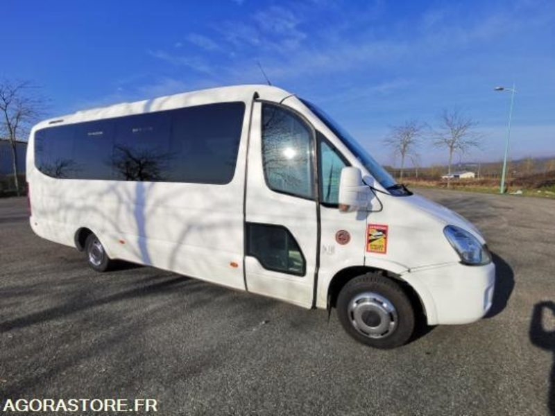 Autocar Iveco sunrise 22places tourisme 2013 - 171000 kms - Minibus, Personenvervoer: afbeelding 4 Autocar Iveco sunrise 22places tourisme 2013 - 171000 kms - Minibus, Personenvervoer: afbeelding 4