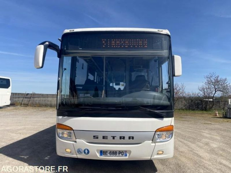 Autocar Setra 415 UL - 2010 - 745.000 km - Schoolbus: afbeelding 1 Autocar Setra 415 UL - 2010 - 745.000 km - Schoolbus: afbeelding 1