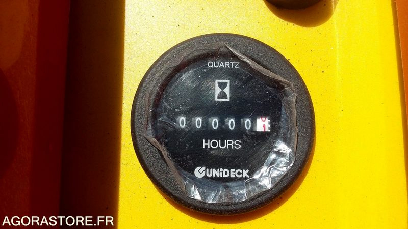 BALAYEUSE ELECTRIQUE A BATTERIES STYLE E70 - 2023 - Veegwagen: afbeelding 4 BALAYEUSE ELECTRIQUE A BATTERIES STYLE E70 - 2023 - Veegwagen: afbeelding 4