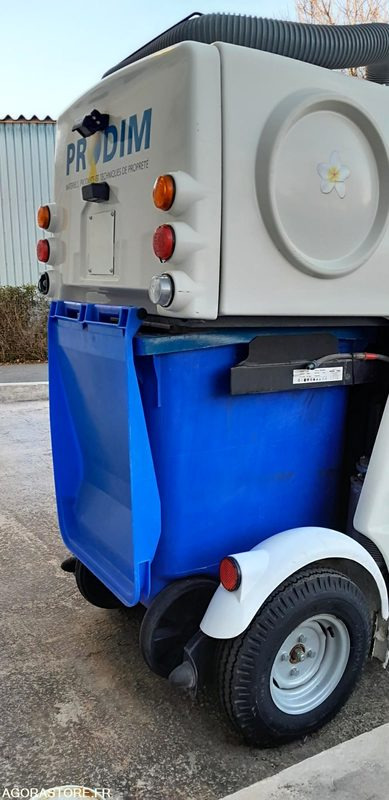 BALAYEUSE ELECTRIQUE ECO 36 - Veegwagen: afbeelding 2 BALAYEUSE ELECTRIQUE ECO 36 - Veegwagen: afbeelding 2