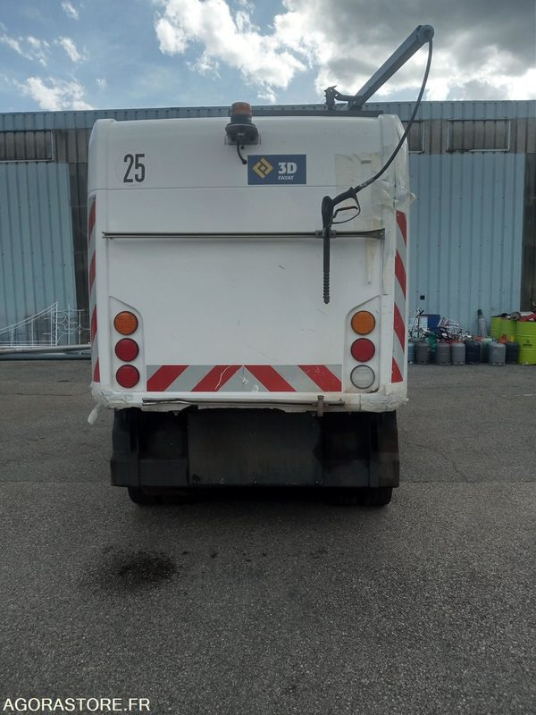 BALAYEUSE RAVO 5 SERIES 540 XL95FCH4CD1020902 - Veegwagen: afbeelding 4 BALAYEUSE RAVO 5 SERIES 540 XL95FCH4CD1020902 - Veegwagen: afbeelding 4