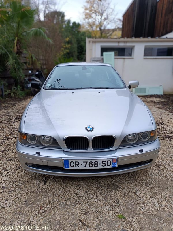 BMW SERIE 5 525i 2.5 i 192CH BOITE AUTOMATIQUE - 2001 - 212000KMS - Personenwagen: afbeelding 2 BMW SERIE 5 525i 2.5 i 192CH BOITE AUTOMATIQUE - 2001 - 212000KMS - Personenwagen: afbeelding 2