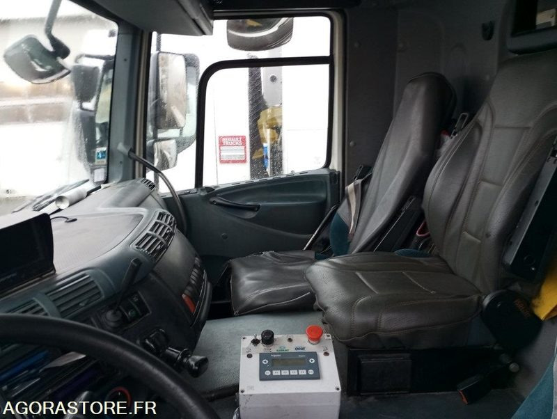 BOM DAF 566139kms 2005 - Vuilniswagen: afbeelding 4 BOM DAF 566139kms 2005 - Vuilniswagen: afbeelding 4