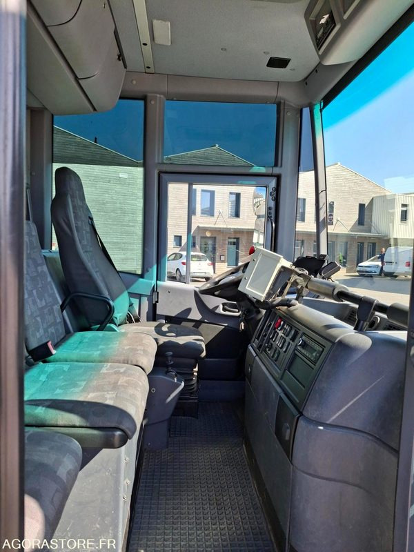 BOM Mercedes Econic 2013 240330 kms - CX-136-DD - Vuilniswagen: afbeelding 5 BOM Mercedes Econic 2013 240330 kms - CX-136-DD - Vuilniswagen: afbeelding 5