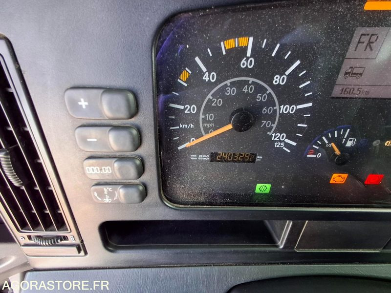 Leasing  BOM Mercedes Econic 2013 240330 kms - CX-136-DD BOM Mercedes Econic 2013 240330 kms - CX-136-DD: afbeelding 7 Leasing  BOM Mercedes Econic 2013 240330 kms - CX-136-DD BOM Mercedes Econic 2013 240330 kms - CX-136-DD: afbeelding 7