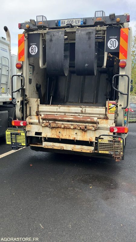 BOM SEMAT 19 tonnes LC Maxi - Vuilniswagen: afbeelding 1 BOM SEMAT 19 tonnes LC Maxi - Vuilniswagen: afbeelding 1